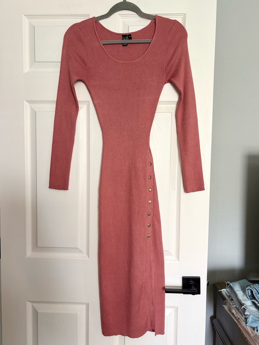 Windsor Rose Ribbed Scoop Neck Long Sleeve Midi Dress with Side Buttons